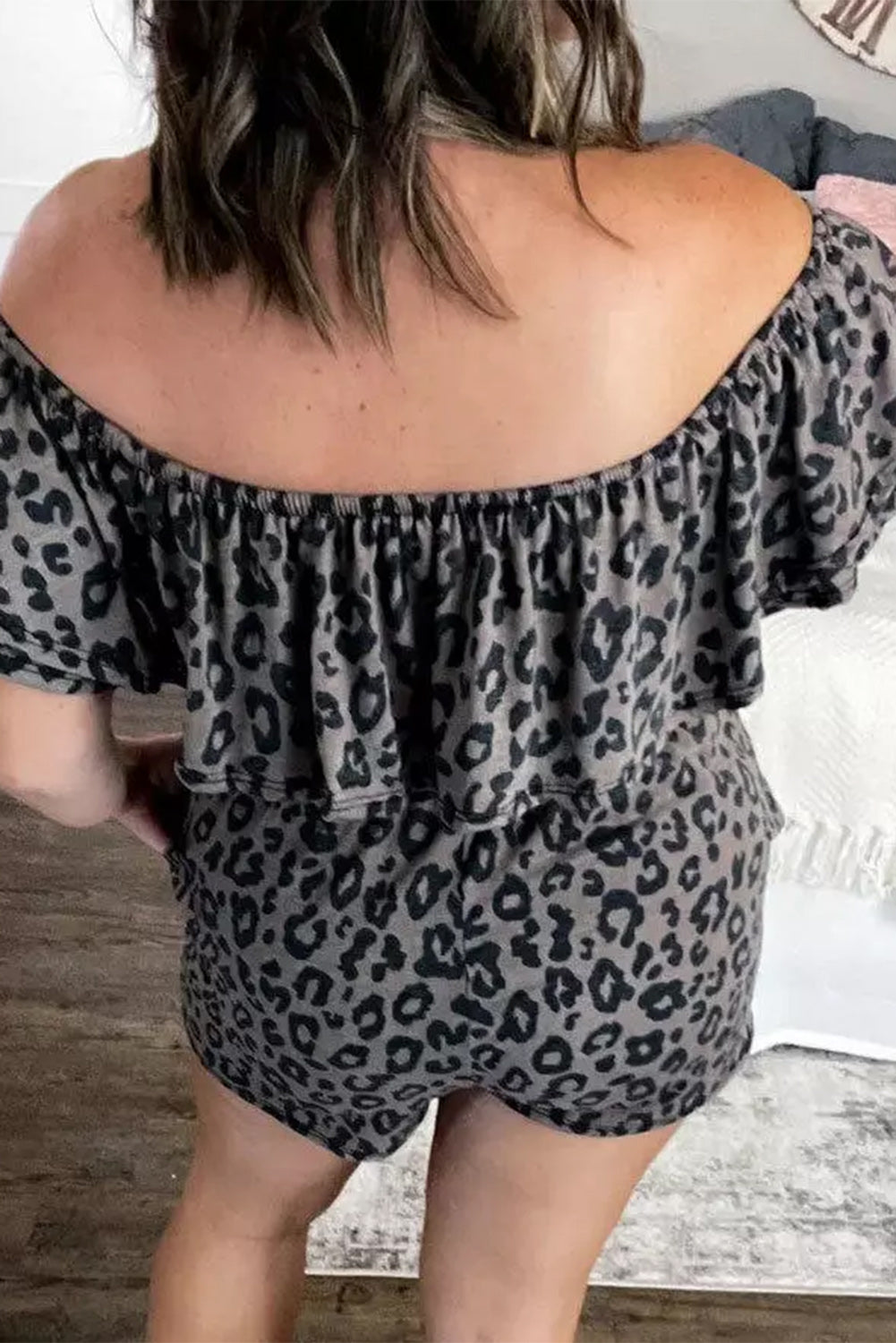 " Sexy pero Cute" Leopard Off-Shoulder Romper with Pockets